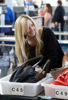 Ashley Tisdale : ashley_tisdale_1258395332.jpg