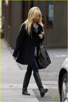 Ashley Tisdale : ashley_tisdale_1262026706.jpg