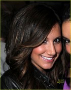 Ashley Tisdale : ashley_tisdale_1273880686.jpg