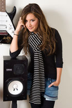 Ashley Tisdale : ashley_tisdale_1279559166.jpg