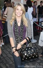 Ashley Benson : ashleybenson_1261774921.jpg