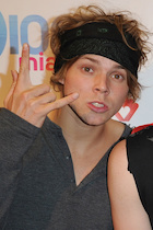 Ashton Irwin : ashton-irwin-1484585199.jpg