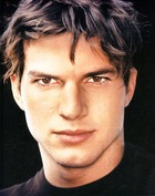 Ashton Kutcher : ashton-kutcher-1380578235.jpg