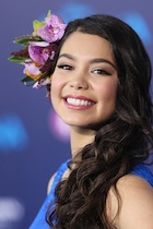 Auli'i Cravalho : aulii-cravalho-1521067904.jpg