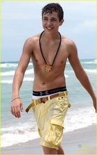 Austin Mahone : austin-mahone-1407027132.jpg