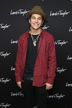 Austin Mahone : austin-mahone-1482783841.jpg