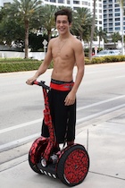 Austin Mahone : austin-mahone-1502091887.jpg