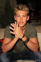 Austin Robert Butler : austin_butler_1287005901.jpg