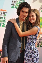 Avan Jogia : TI4U1383933157.jpg