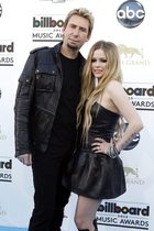 Avril Lavigne : avril-lavigne-1389062875.jpg