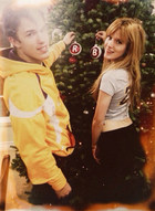 Bella Thorne : TI4U1388761101.jpg