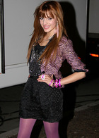 Bella Thorne : bella-thorne-1338672807.jpg