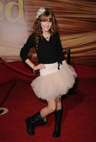 Bella Thorne : bella-thorne-1348069975.jpg