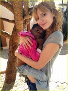 Bella Thorne : bella-thorne-1372194556.jpg