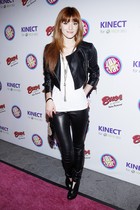 Bella Thorne : bella-thorne-1380140504.jpg