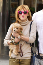 Bella Thorne : bella-thorne-1382469479.jpg