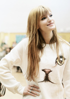 Bella Thorne : bella-thorne-1382824214.jpg