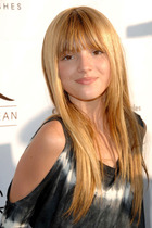 Bella Thorne : bella-thorne-1384280723.jpg