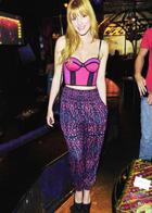 Bella Thorne : bella-thorne-1384882633.jpg