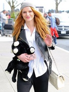 Bella Thorne : bella-thorne-1424889901.jpg