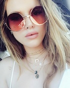 Bella Thorne : bella-thorne-1460771998.jpg