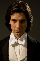 Ben Barnes : ben-barnes-1565644486.jpg