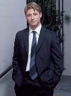 Benjamin McKenzie : TI4U_u1142963594.jpg