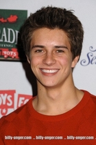 Billy Unger : billy-unger-1367513354.jpg