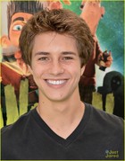 Billy Unger : billy-unger-1371923208.jpg