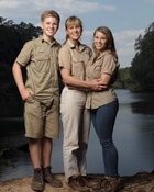 Bindi Irwin : TI4U1536878079.jpg