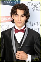 Blake Michael : blake-michael-1375900988.jpg