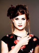 Bonnie Wright : bonnie-wright-1324222365.jpg