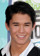 Booboo Stewart : boo-boo-stewart-1339201988.jpg