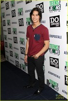 Booboo Stewart : boo-boo-stewart-1339226076.jpg