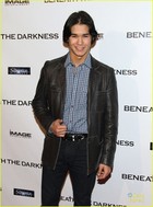 Booboo Stewart : boo-boo-stewart-1339226089.jpg