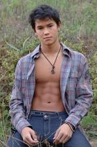 Booboo Stewart : boo_boo_stewart_1259630547.jpg