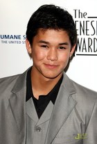 Booboo Stewart : boo_boo_stewart_1308926049.jpg