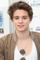 Bradley Simpson : bradley-simpson-1413591014.jpg