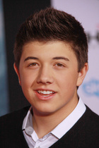 Bradley Steven Perry : bradley-steven-perry-1413217438.jpg