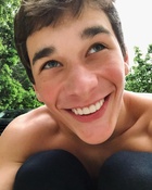 Brandon Rowland : brandon-rowland-1557693002.jpg