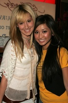 Brenda Song : TI4U_u1139722933.jpg