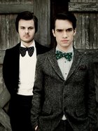 Brendon Urie : brendon-urie-1312825921.jpg