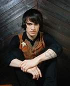 Brendon Urie : brendon-urie-1323832454.jpg