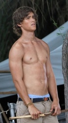 Brenton Thwaites : brenton-thwaites-1422553538.jpg