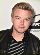 Brett Davern : brett-davern-1414253715.jpg