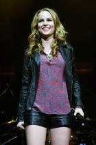 Bridgit Mendler : bridgit-mendler-1357674908.jpg