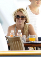 Britney Spears : britney-spears-1319307094.jpg