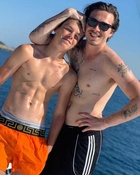 Brooklyn Beckham : TI4U1566509991.jpg