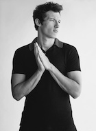 Callum Turner : callum-turner-1486321280.jpg