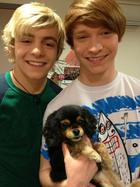 Calum Worthy : TI4U1374088214.jpg